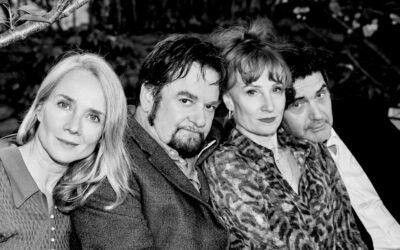 TROIS VERSIONS DE LA VIE / Yasmina Reza